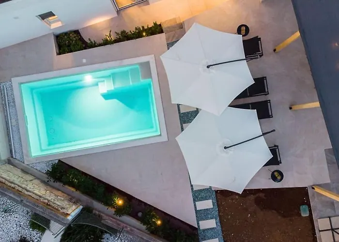 Apartment Starfish With Private Pool And Magnificent Sea View